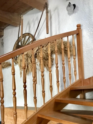Nové dřevěné schodiště